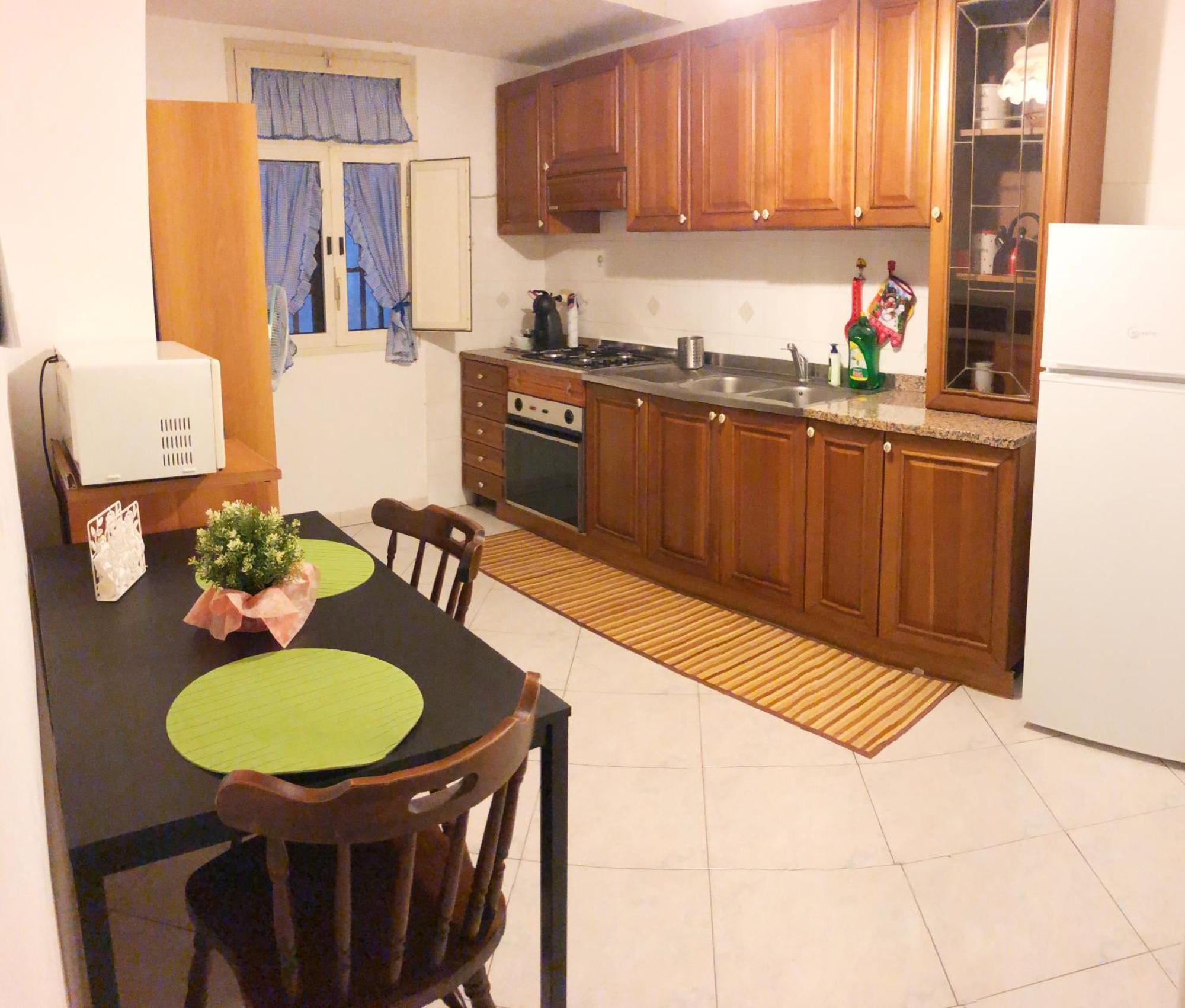 Apartment For 2 In Catania, B&B Le Voci Del Mercato Buitenkant foto